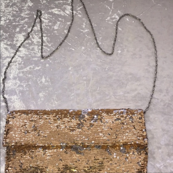 Gold/silver sequence evening clutch bag with chain - Picture 1 of 4